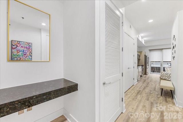 1133 Metropolitan Avenue 211, Charlotte, NC 28204