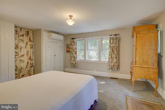 403 6TH AVE, Washington Grove, MD 20880