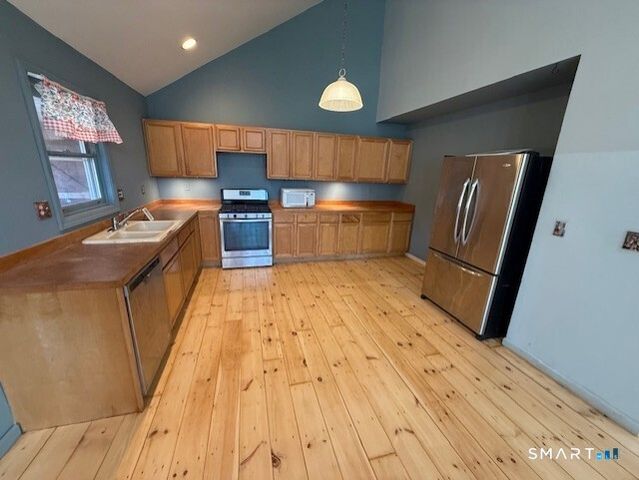 500 Nonnewaug Road, Bethlehem, CT 06751