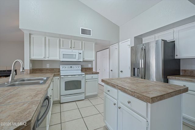 4840 W Waterbuck Drive, Tucson, AZ 85742