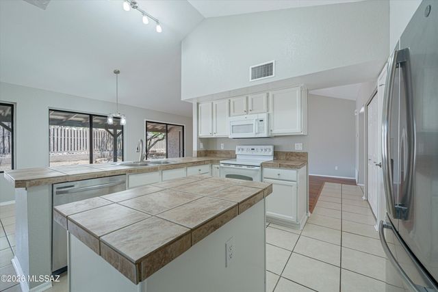 4840 W Waterbuck Drive, Tucson, AZ 85742
