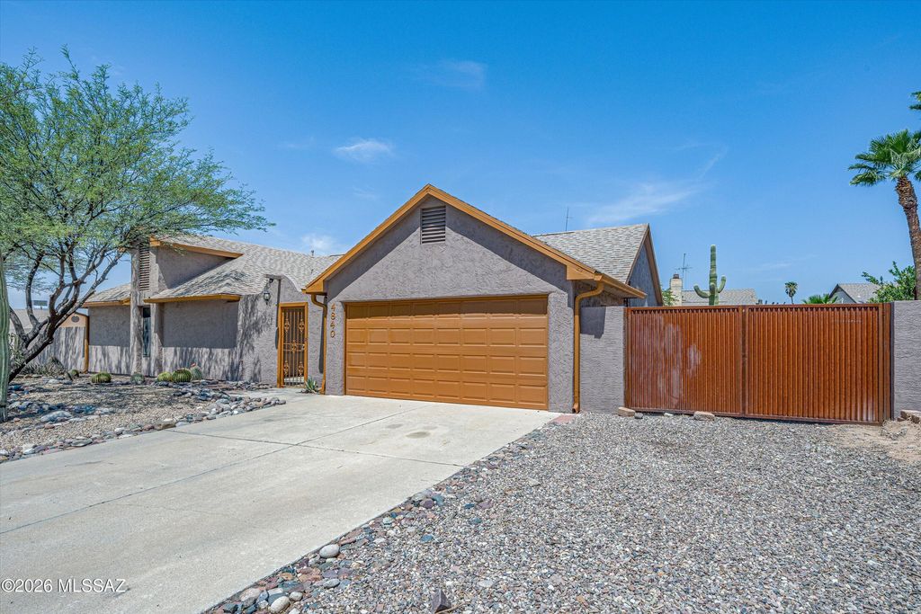 4840 W Waterbuck Drive, Tucson, AZ 85742