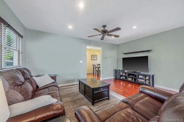 36 Nottingham Avenue, Patchogue, NY 11772