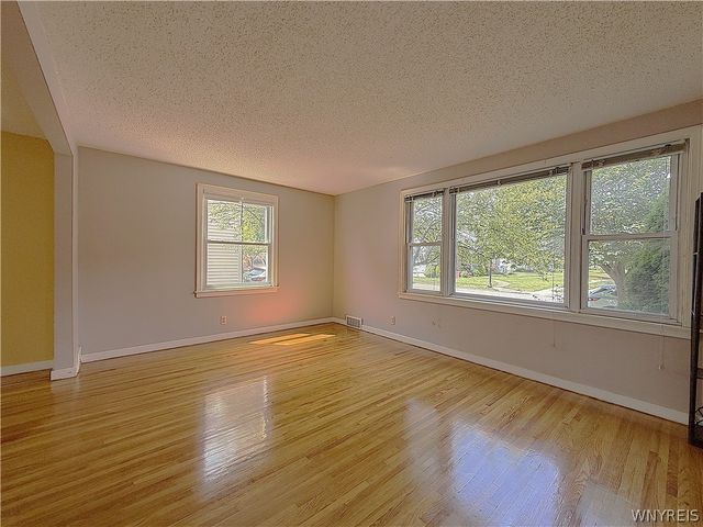 123 Hiler Avenue, Tonawanda, NY 14217