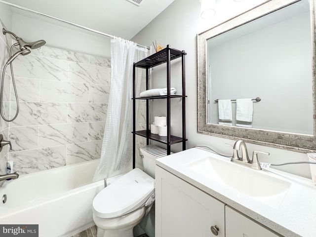 5938 WILD BROOK CT, Centreville, VA 20121