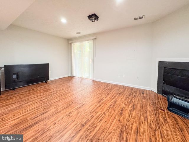 5938 WILD BROOK CT, Centreville, VA 20121