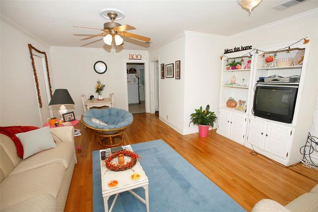 1020 ELLINGSON LN A, Austin, TX 78751