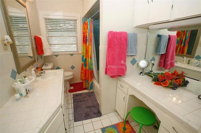 1020 ELLINGSON LN A, Austin, TX 78751