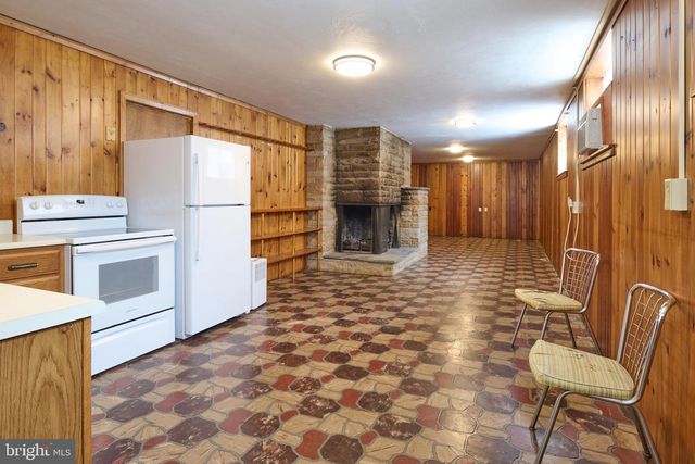 239 S PATTERSON ST, State College, PA 16801