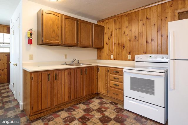 239 S PATTERSON ST, State College, PA 16801