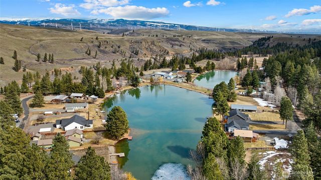 451 Twin Lakes Road, Cle Elum, WA 98922