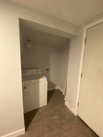 2569 S emerald Avenue, Chicago, IL 60616