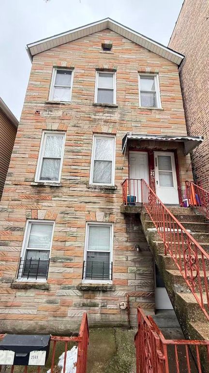 2569 S emerald Avenue, Chicago, IL 60616