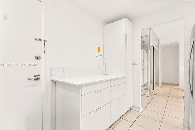 300 Bayview Dr 509, Sunny Isles Beach, FL 33160