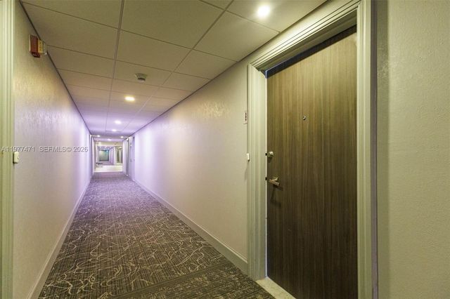 300 Bayview Dr 509, Sunny Isles Beach, FL 33160