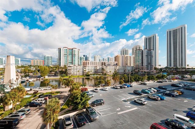 300 Bayview Dr 509, Sunny Isles Beach, FL 33160