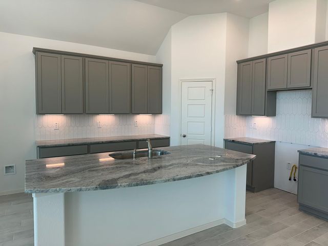 2502 Caspian Creek Lane, Iowa Colony, TX 77583