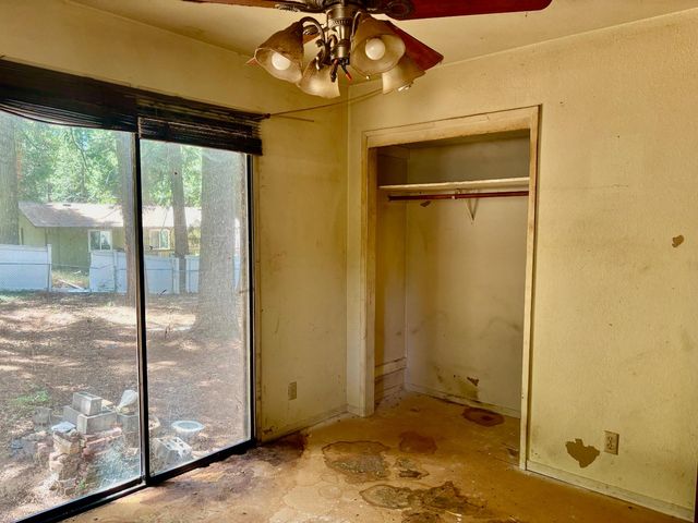 6930 Ridgeway Dr, Pollock Pines, CA 95726