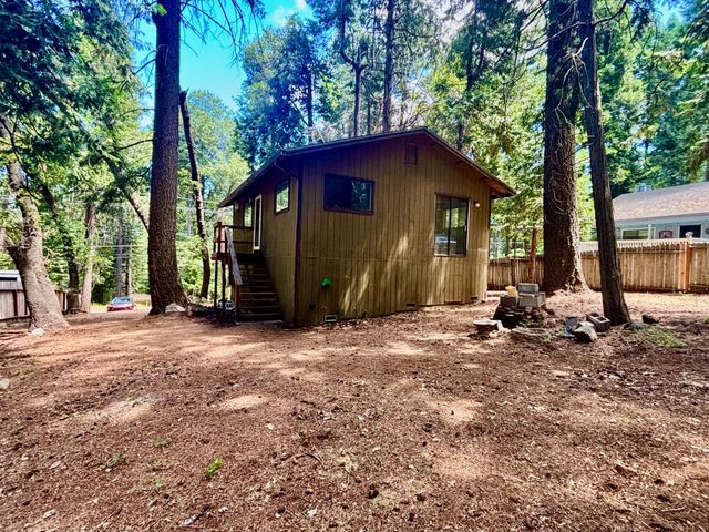 6930 Ridgeway Dr, Pollock Pines, CA 95726