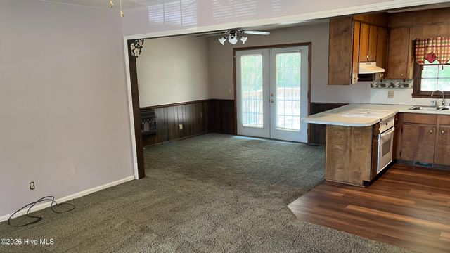279 Longview Drive, Kinston, NC 28504