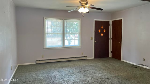 279 Longview Drive, Kinston, NC 28504