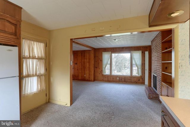 359 E GRANADA AVE, Hershey, PA 17033