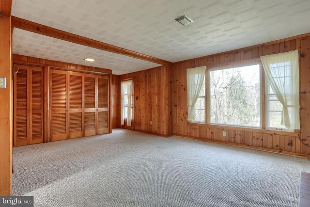 359 E GRANADA AVE, Hershey, PA 17033