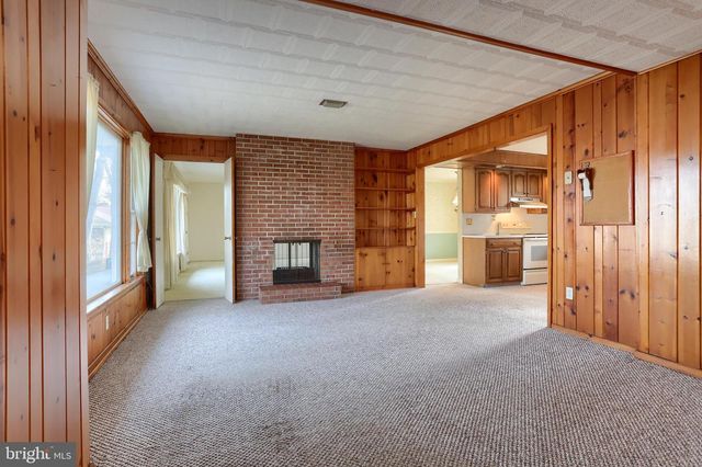 359 E GRANADA AVE, Hershey, PA 17033