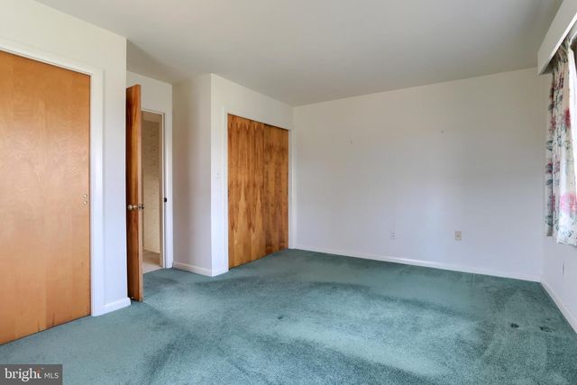 359 E GRANADA AVE, Hershey, PA 17033