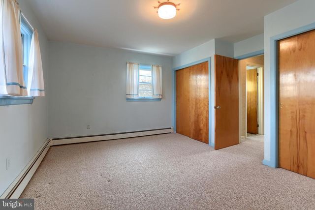 359 E GRANADA AVE, Hershey, PA 17033