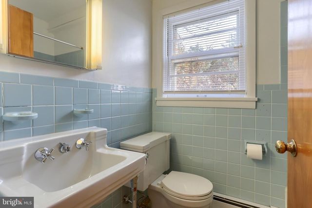 359 E GRANADA AVE, Hershey, PA 17033