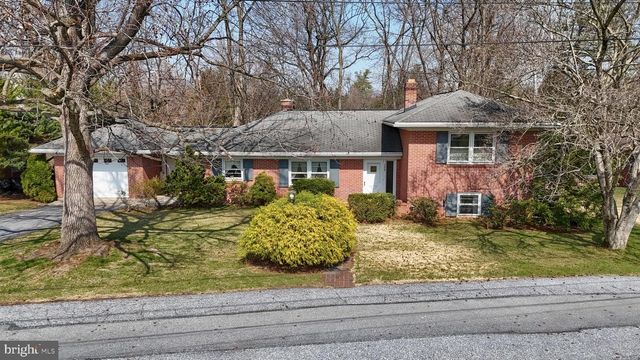 359 E GRANADA AVE, Hershey, PA 17033