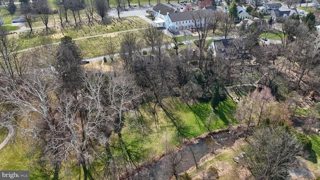 359 E GRANADA AVE, Hershey, PA 17033