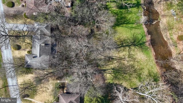 359 E GRANADA AVE, Hershey, PA 17033