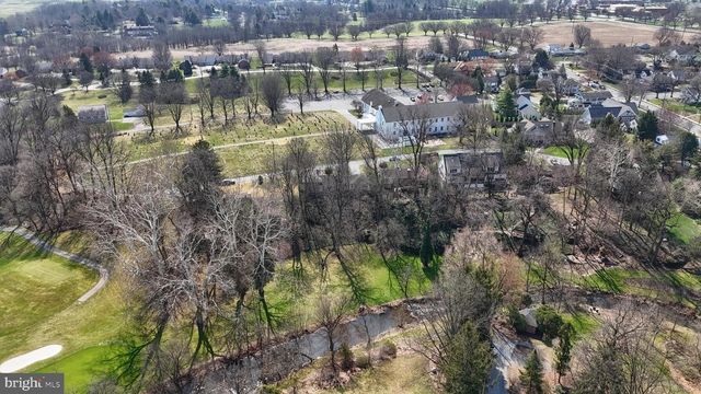 359 E GRANADA AVE, Hershey, PA 17033