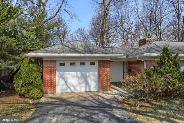 359 E GRANADA AVE, Hershey, PA 17033