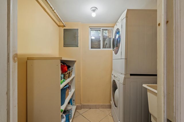393 FAIRMOUNT AVE, Jc, Journal Square, NJ 07306