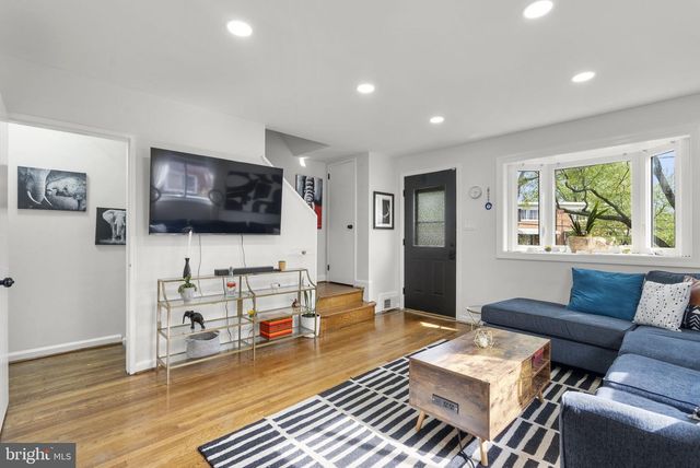 3300 MANORWOOD DR, Hyattsville, MD 20782