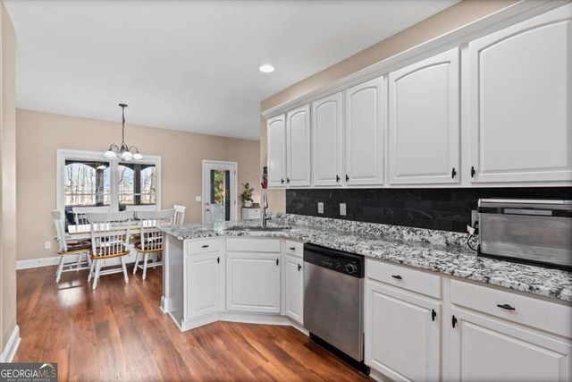 4542 Amysaye Walk NW, Acworth, GA 30101