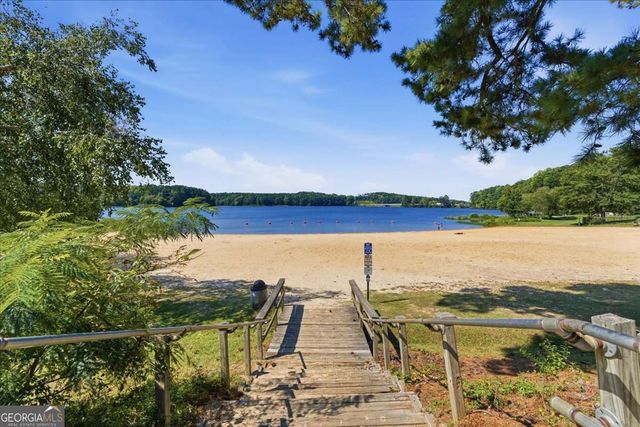 4542 Amysaye Walk NW, Acworth, GA 30101