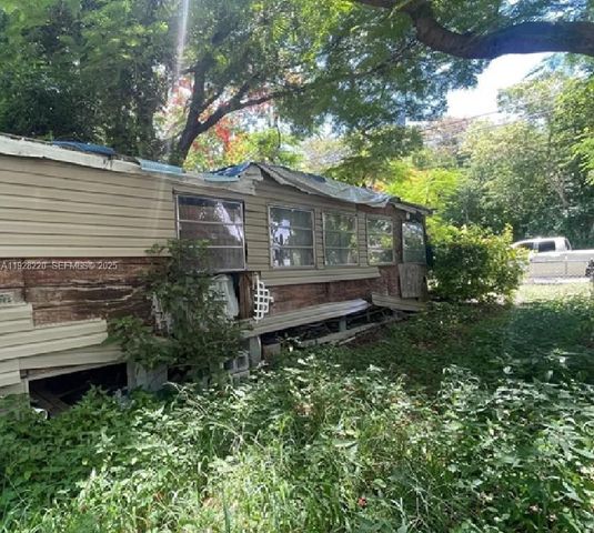 728 Largo Rd, Key Largo, FL 33037