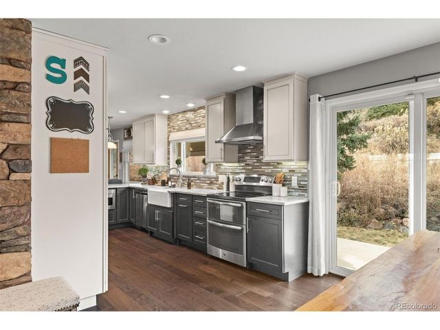 14100 Foothill Cir, Golden, CO 80401