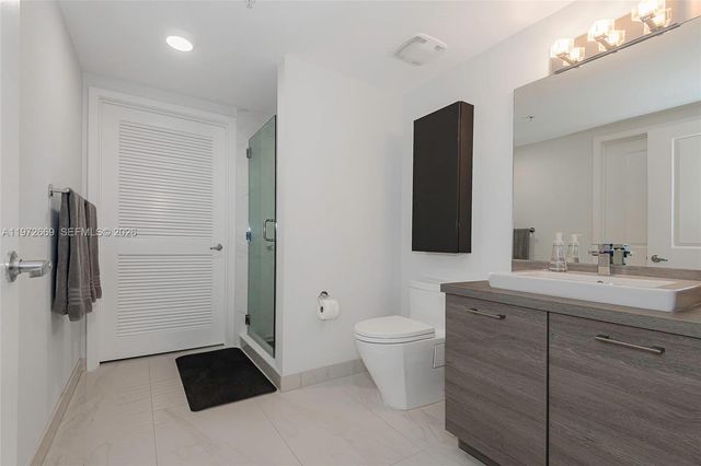 400 Sunny Isles Blvd 1222 Se Corner UNIT, Sunny Isles Beach, FL 33160