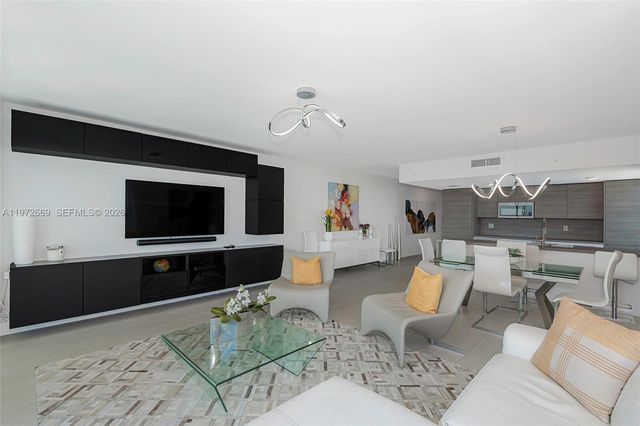 400 Sunny Isles Blvd 1222 Se Corner UNIT, Sunny Isles Beach, FL 33160
