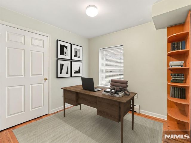 277 3rd Street 2, Jersey City, NJ 07302
