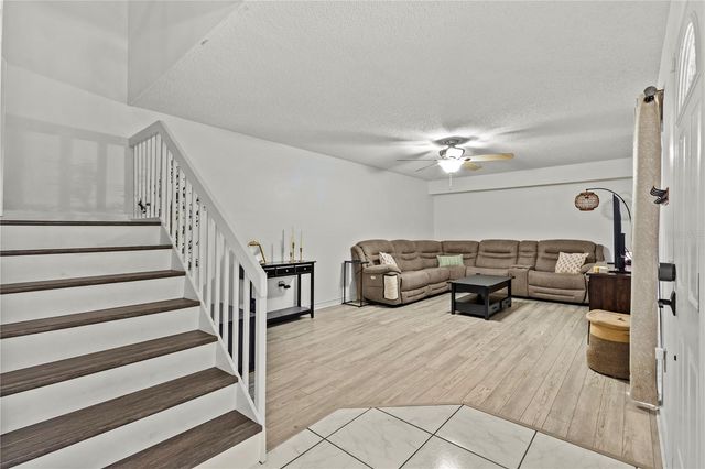 2763 5TH COURT, Palm Harbor, FL 34684