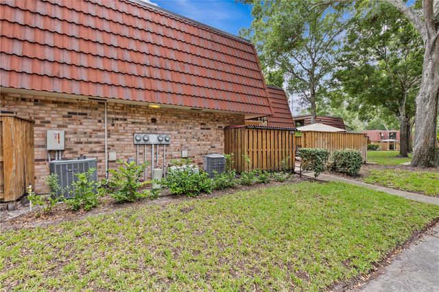 2763 5TH COURT, Palm Harbor, FL 34684