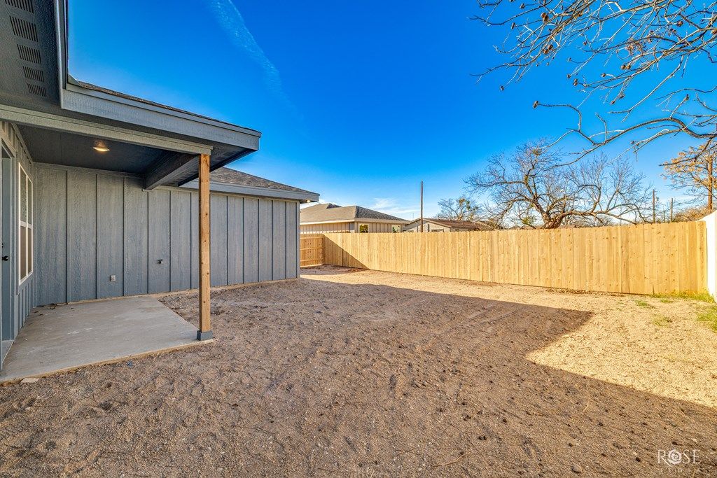 Image 28 of property listing at 210 E 16th St, San Angelo, TX 76903