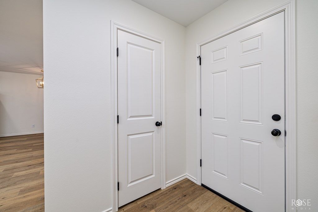 Image 9 of property listing at 210 E 16th St, San Angelo, TX 76903