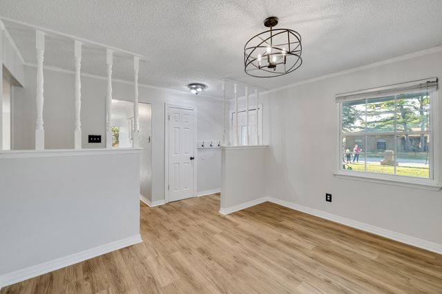 512 Saddle Ridge Lane, Saginaw, TX 76179